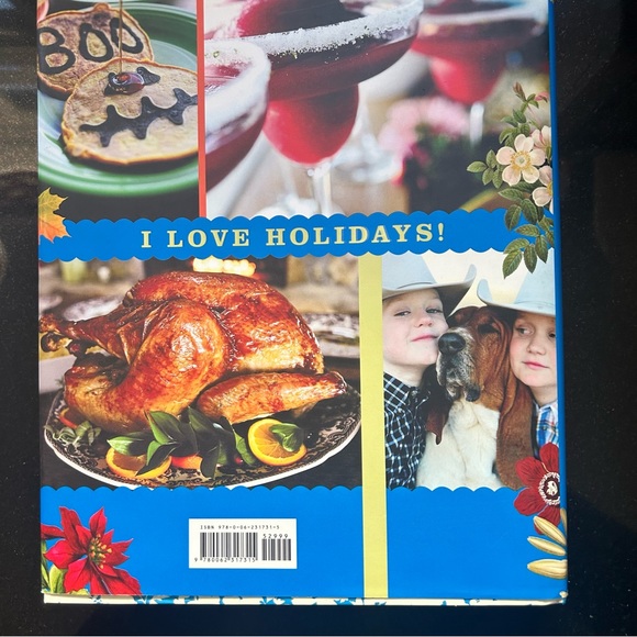 Pioneer Woman cookbook - Picture 2 of 11